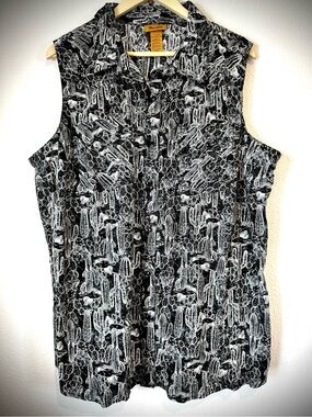 Wrangler Black & White Cactus Print Sleeveless Shirt